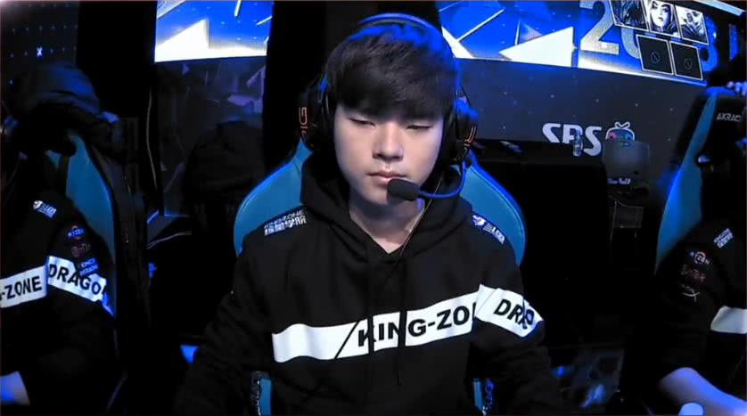 两场比赛的 两场比赛的