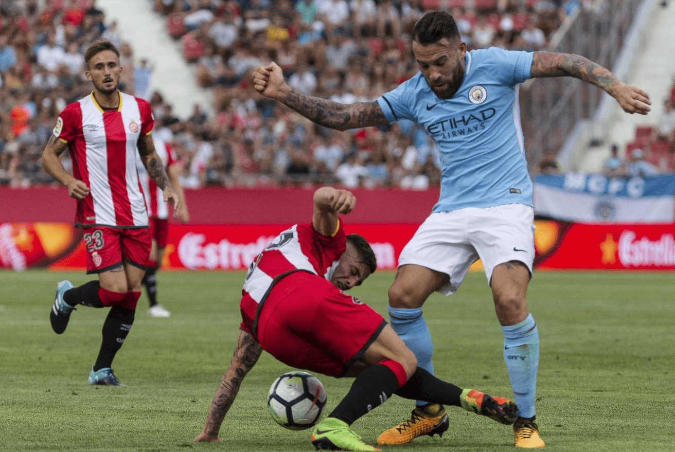 到后卫线上 到后卫线上