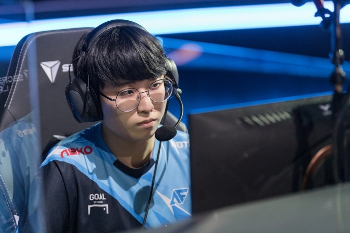 点球阶段就 点球阶段就