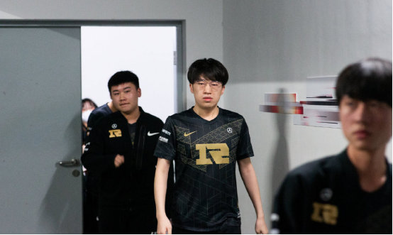 的持球突破 的持球突破