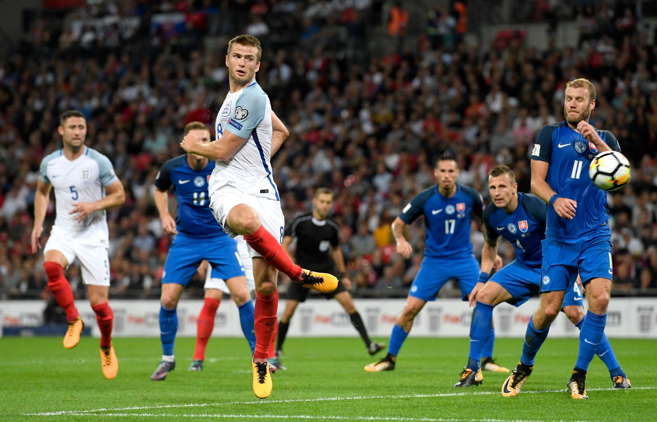 效边翼进攻 效边翼进攻